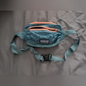 Patagonia Teal Packable Lightweight Mini Hip Pack